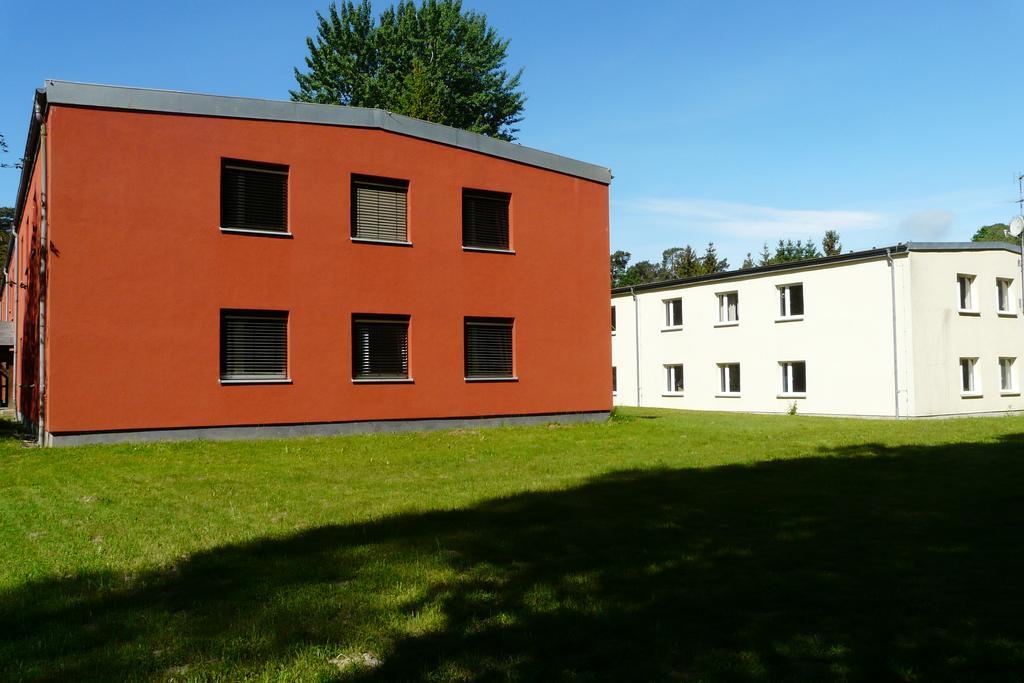 Hotel Kreuzbruchhof Burg Stargard Buitenkant foto